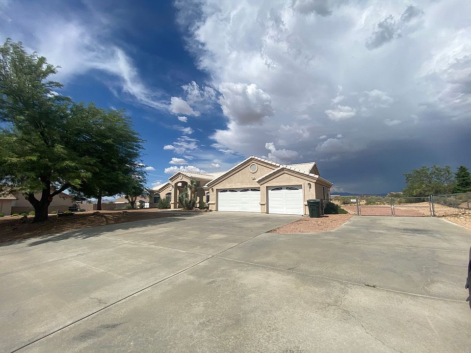 1st image of 2118 Omaha Dr