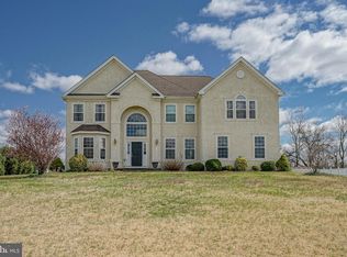 4 Pinska Pl, Mullica Hill, NJ 08062