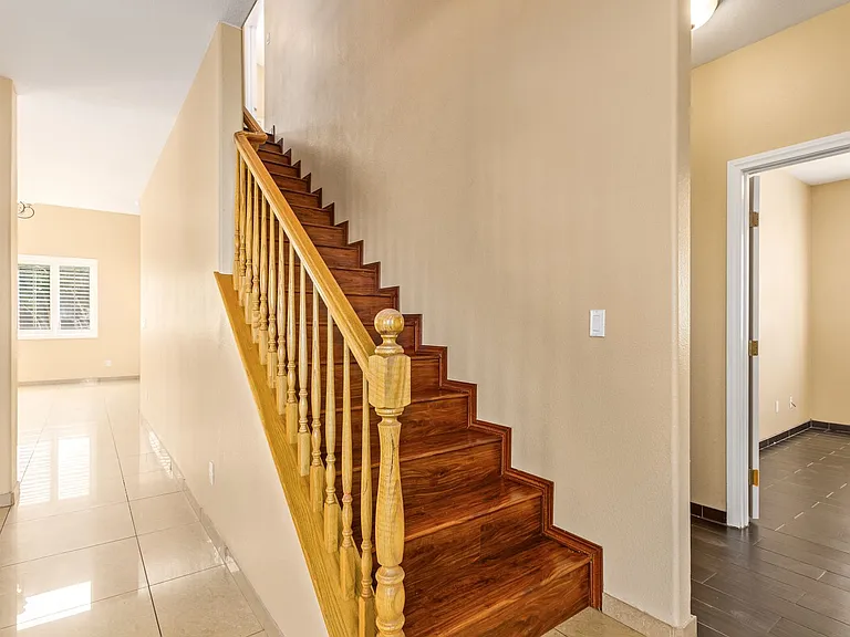 1477 Rancho Ridge Dr — Photo 5