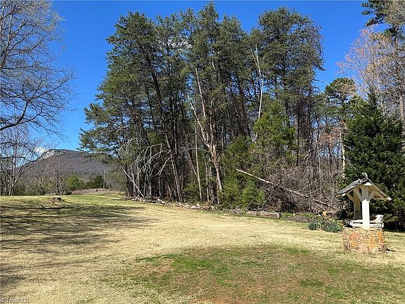 2nd image of 2047 Sizemore Rd