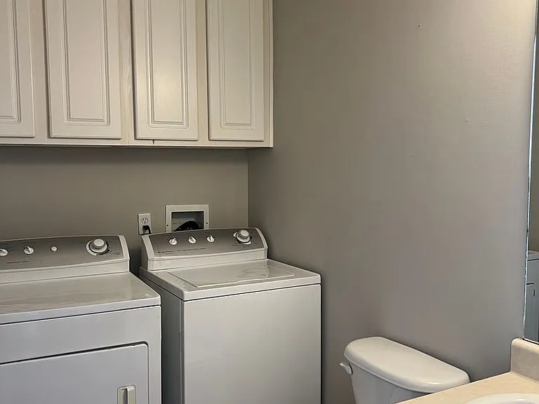 195 N Springview Dr — Photo 14