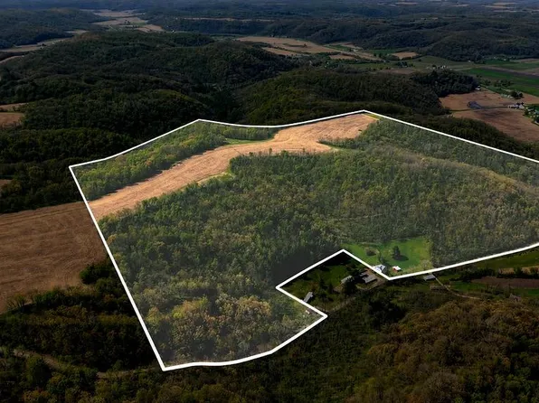 17797 Dayton Ridge Rd, Richland Center, WI 53581