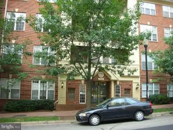 2330 14th St N APT 206, Arlington, VA 22201