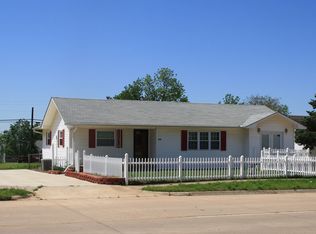 602 E Main St, Stroud, OK 74079