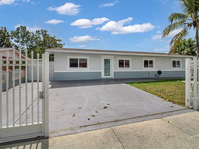 11740 SW 182nd Ter, Miami, FL, 33177