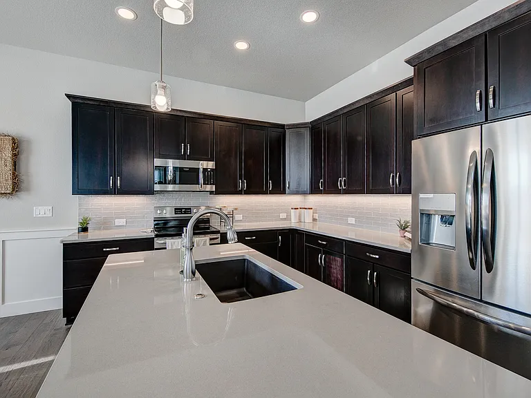 3303 Red Mountain Ave — Photo 11