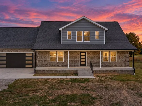 1379 Love Lane Rd, Hillsboro, TN 37342