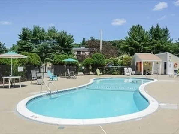 181 Littleton Rd Unit 420, Chelmsford, MA 01824