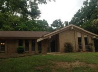 2810 Oak Cliff Ln, Arlington, TX 76012