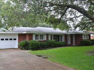4504 Kendall Ave, Gulfport, MS 39507