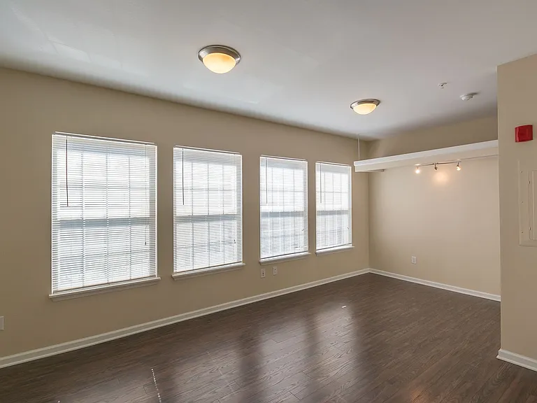 The Gateway Apartments — Photo 8