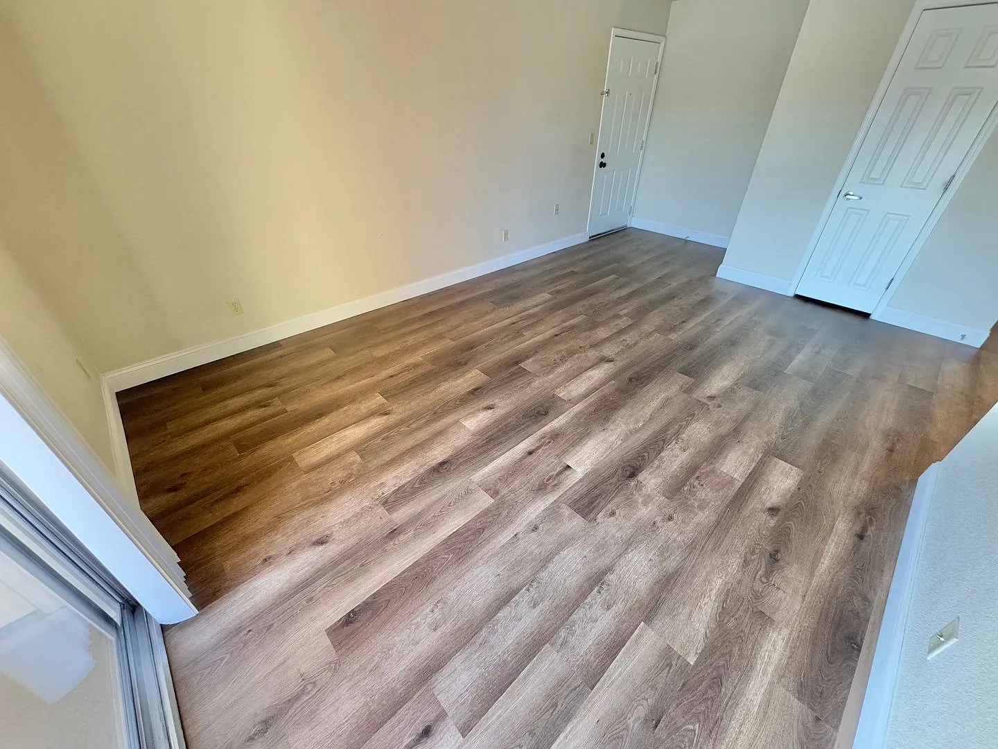 Charming 1-Bedroom Condo with Private Patio — Photo 4