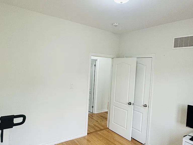 5 Hardman Ln — Photo 14
