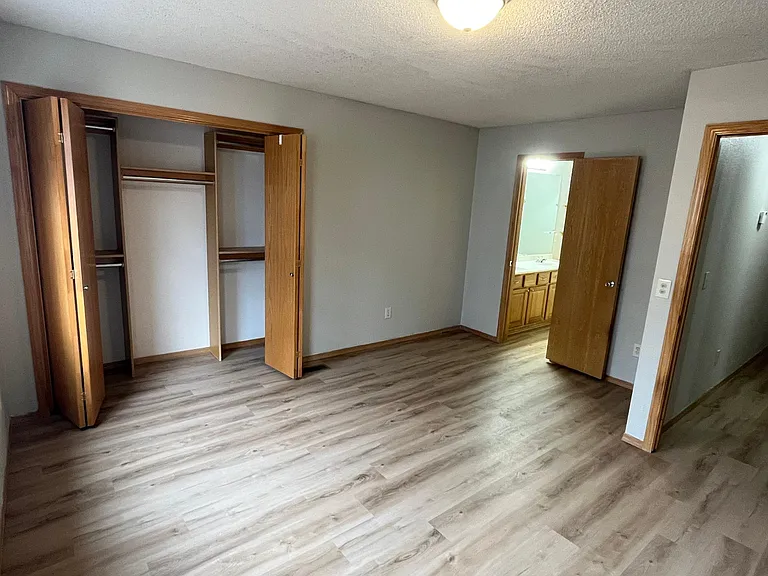 master bedroom with en suite bathroom