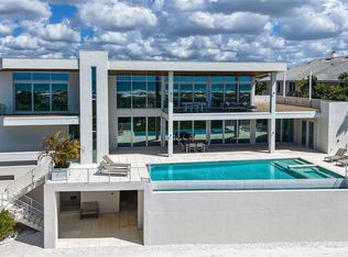 160 Whittier Dr, Sarasota, FL 34236