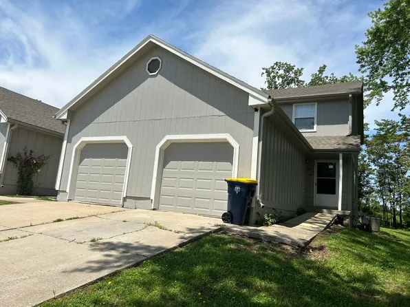 5218 NW 71st St, Kansas City, MO 64151