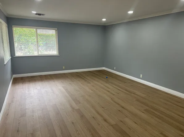1050 W La Deney Dr, Ontario, CA 91762