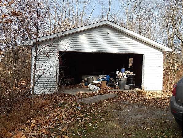 2nd image of 411 Brouse Rd