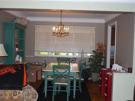 3rd image of 3216 Greenway Ave