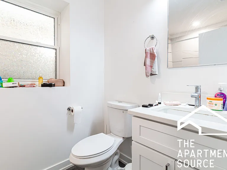 4937 N Saint Louis Ave #2S — Photo 17