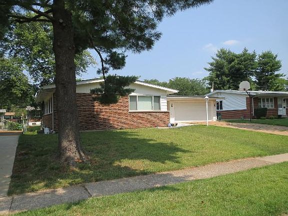 3rd image of 1525 Gallant Fox Dr