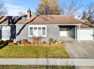 6015 Theresa St, Niagara Falls, ON L2J 2A4