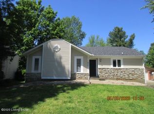 9001 Loch Lea Ln, Louisville, KY 40291