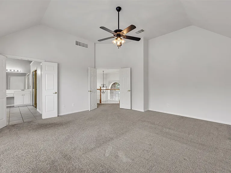 4758 Ridgeland Dr — Photo 17
