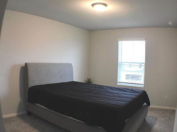 3rd image of 113 Greenthread Dr