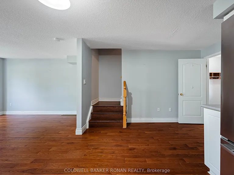 77 Montgomery Blvd — Photo 20