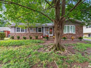 2340 Grinnell Dr, Springfield, IL 62704