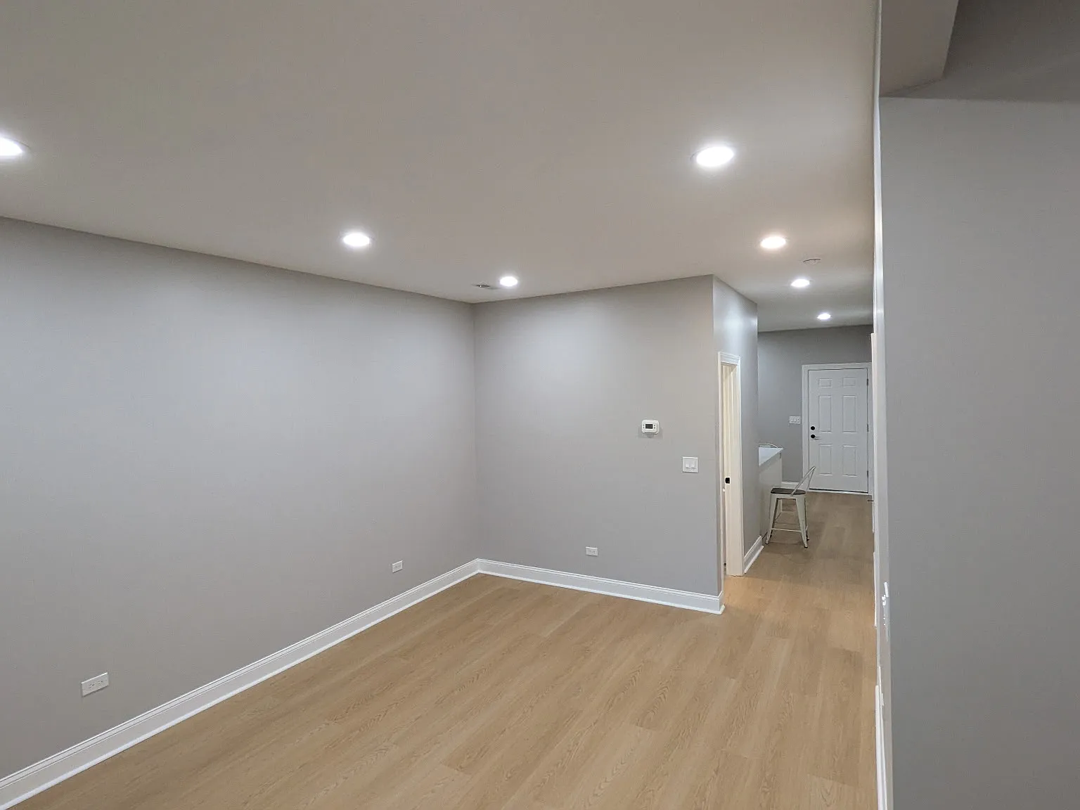 2 bed, $2,500 — Photo 4