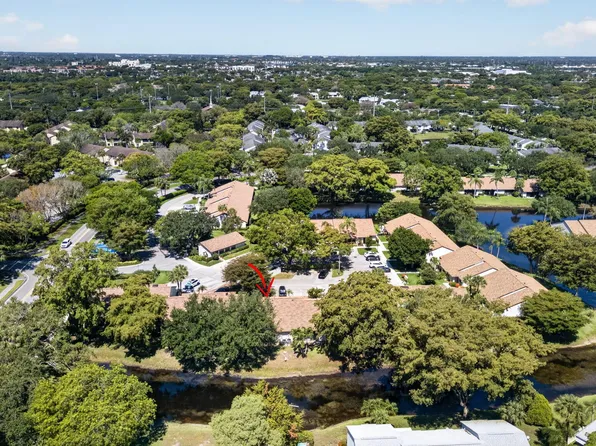 3210 CARAMBOLA Circle S #S, Coconut Creek, FL 33066