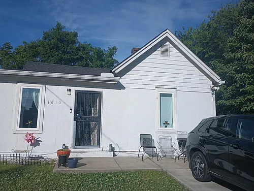 1613 16th Ave N Photo 1