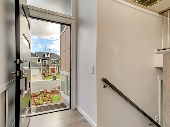 5th image of 7517 141st Ave NE