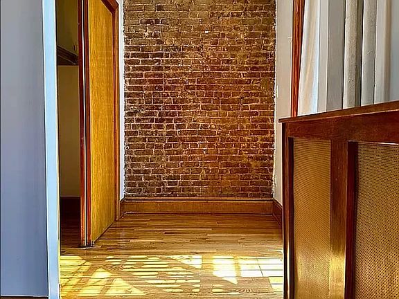 4th image of 416 Bergen St #2