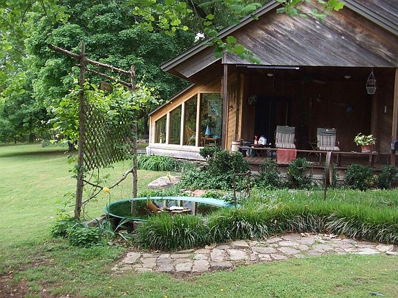 Landscaped entry