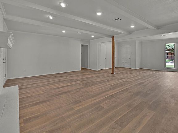 4th image of 5604 Lake Highlands Dr