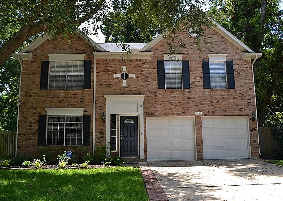 1st image of 3227 Hunterwood Dr