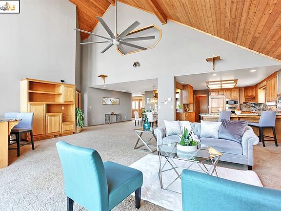 3rd image of 4285 Driftwood Pl
