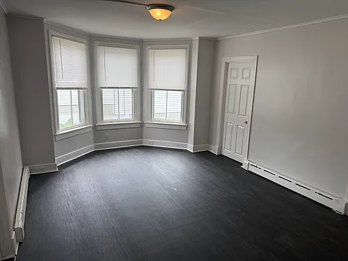 270 Crystal Ave #1 Photo 1