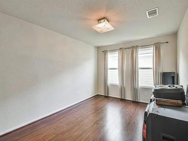 13510 Dahlia Green Way — Photo 7