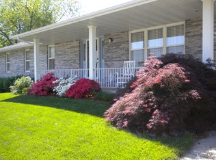 406 E Meadowmere Vw, Ashland, MO 65010