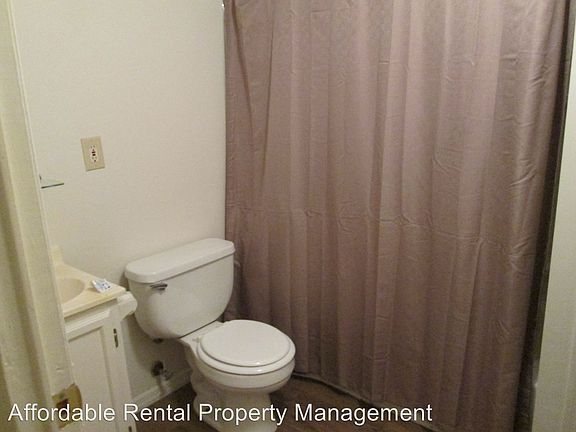 4th image of 1133 Hamilton Blvd APT Bs