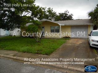 7550 Holly Lake Ln, New Port Richey, FL 34653
