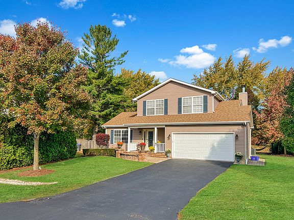2nd image of 38332 Imperial Ln