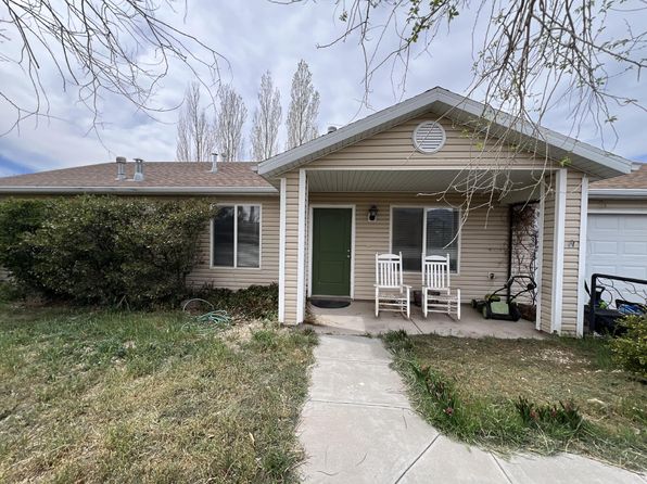29 W Leavitt Ln