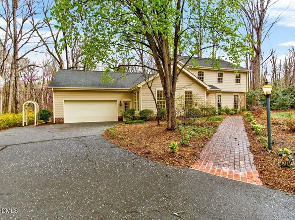 10 Elmstead Pl, Chapel Hill, NC 27517
