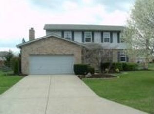 8335 Fox Knoll Dr, West Chester, OH