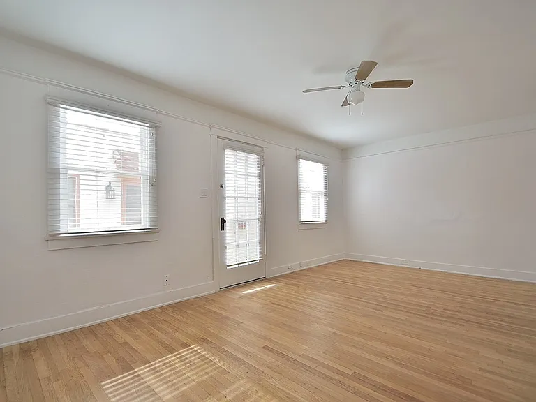 215 Carnelian St #A — Photo 5
